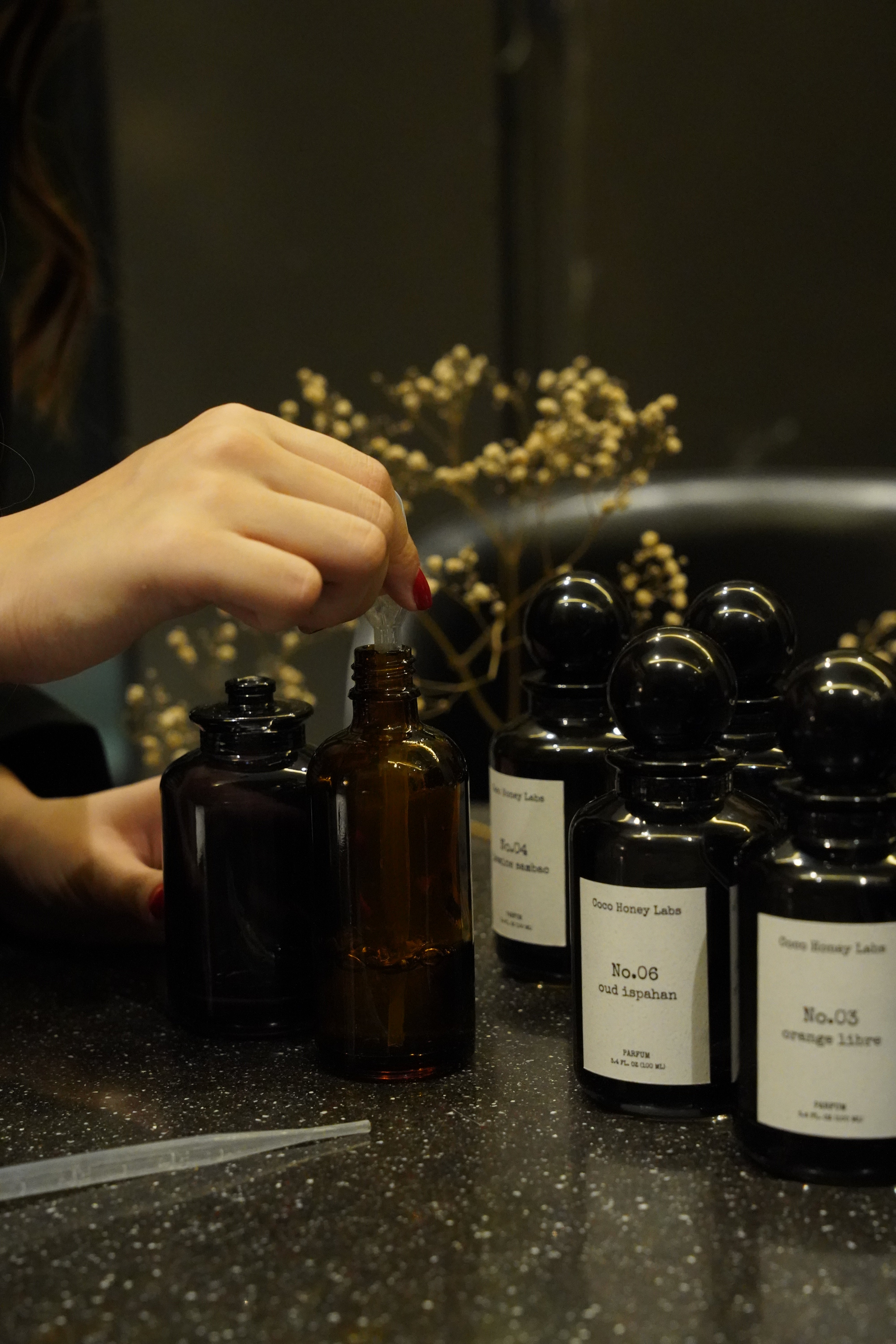 Oud Ispahan No.06 (Black)